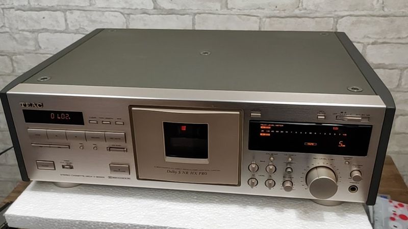 Teac v-8000s верхний