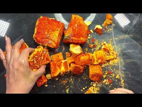 Dusty & Flaky Dyed Yellow BSN Gym Chalk