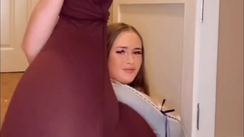 Thick pawg bbw in leggings tights pantyhose doing yoga pretty girl 2025 shutdown milf usa yoga