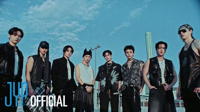 Stray Kids "CREED" Video