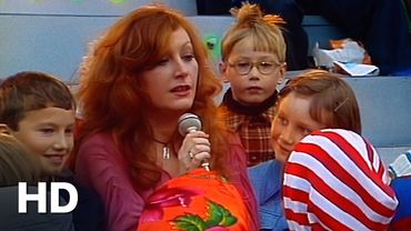 Алла Пугачёва - Песенка про меня (Official HD Video)