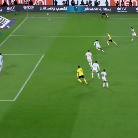 ضيعت عليه العمر 😓💔 . #team_middle_knights🇱🇾🤍  #fyp #cristianoronaldo ...