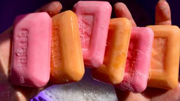 🎆 Orange & Pink ASMR 🌅 Tapping squeezed soaked mushy soap