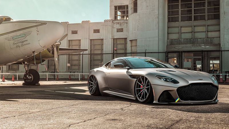Bagged Aston Martin DBS Superleggera | Ferrada Wheels FR10