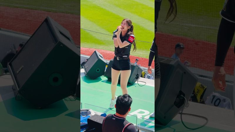 여주일을 노리는 해리님  #김해리 #김해리치어리더#ktwiz #kt위즈 #kt위즈치어리더