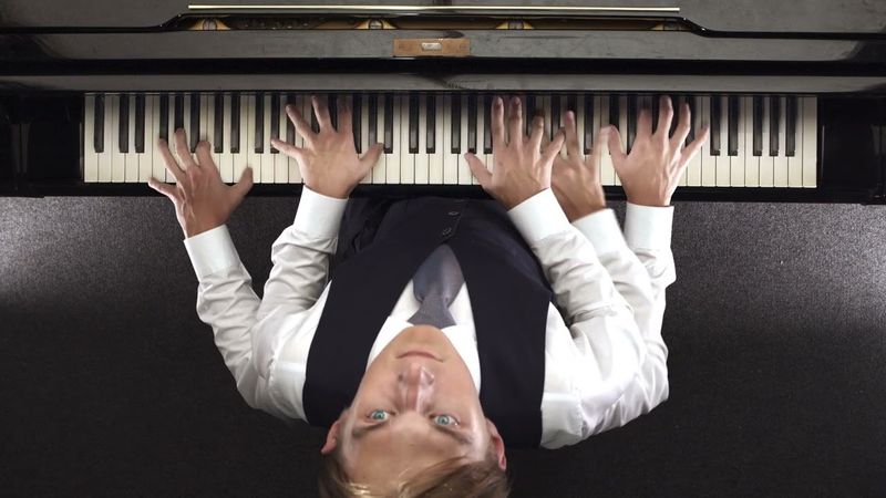 заставка Первый канал 2024