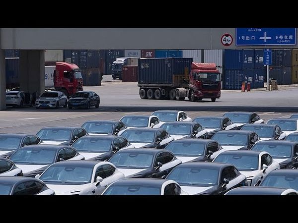 China says its exports to the US have plummeted ahead of trade talks