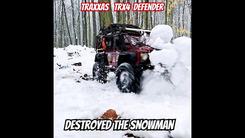 RC Taxxas trx4 Defender scale 1/10. Destroyed the snowman