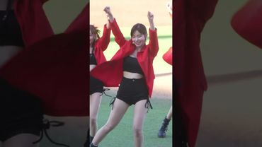 味全龍復古日／李多慧開場舞〈YMCA〉喔買尬多慧身材真的好好 @lee_dahye