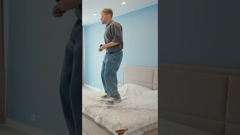 Надругался над квартирой стендапера? Пародия Вписки на «По Хатам»  #шортс #тренды