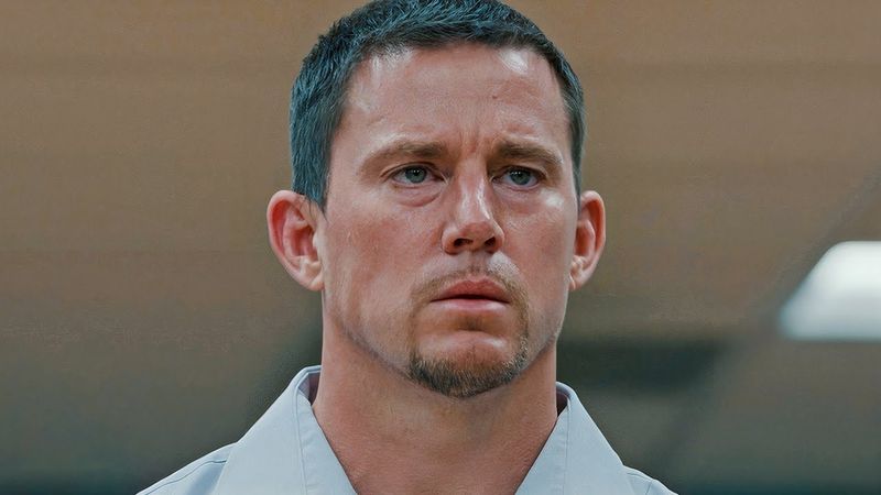 Мужчина ограбил 45 ресторанов McDonald’s и 180 ДНЕЙ прятался в МАГАЗИНЕ ИГРУШЕК [пересказ]