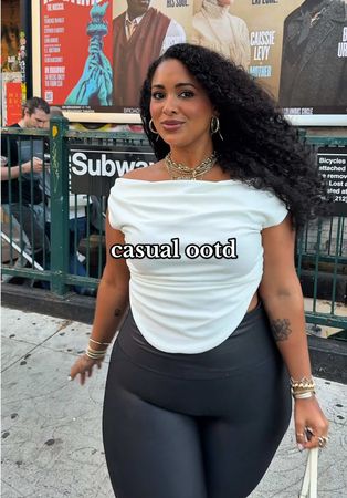 Curvy/ Plus size OOTD @SPANX @Dolce Vita Footwear #ootd #falloutfitin...