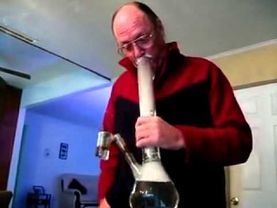 В калифорнии в 60е курили все!