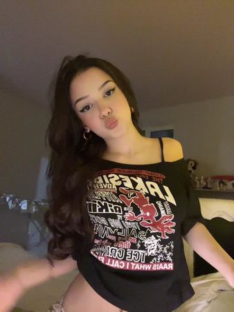 арт на футболочку: 301048662