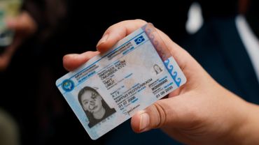 Как выглядят новый паспорт и ID-карта?