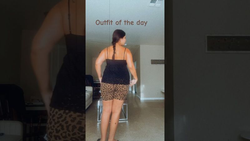 Outfit of the day #ootd #feminineenergy #cleanwithme #leggings