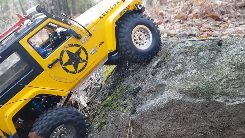 RC CAR MST-CFX Jeep Rubicon Mountain Advenuture