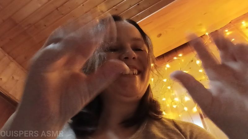 ASMR | BUG SEARCHING & SCRATCHING ~ Tongue Clicking, Finger Fluttering