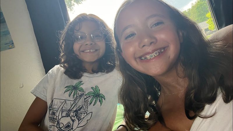 Pool day with Lilly! 💗