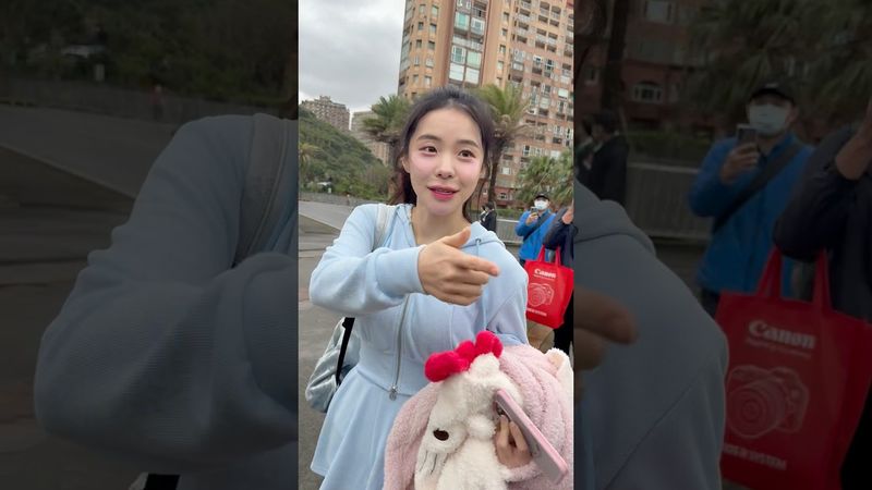 多慧冷到受不了只能趕快躲回車上取暖🤣@lee_dahye #李多慧 #이다혜 #cheerleader