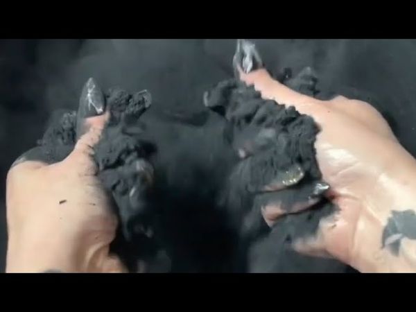 Black Dusty Charcoal Gym Chalk