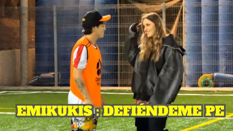 EMIKUKIS LE PIDE A GLOGLO QUE LA DEFIENDA PORQUE TIENE MIEDO EN EL ARCO