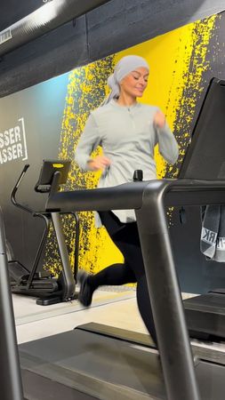 Cardio🔥. . . . . #gym #cardio #fitgirl #hijabi #running 