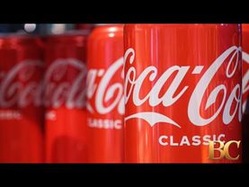 Coca-Cola mengelak setelah Trump mengatakan soda akan beralih kembali ke gula tebu