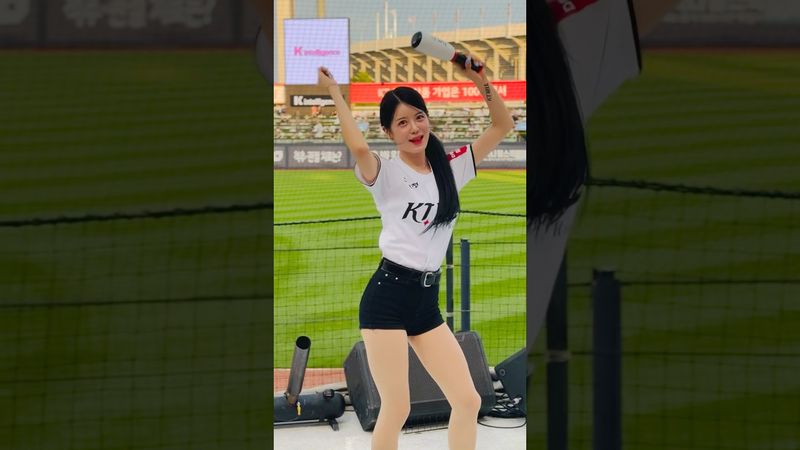 워페 전 뽀송한 팀장님 #신세희 #신세희치어리더#ktwiz#kt위즈 #kt위즈치어리더