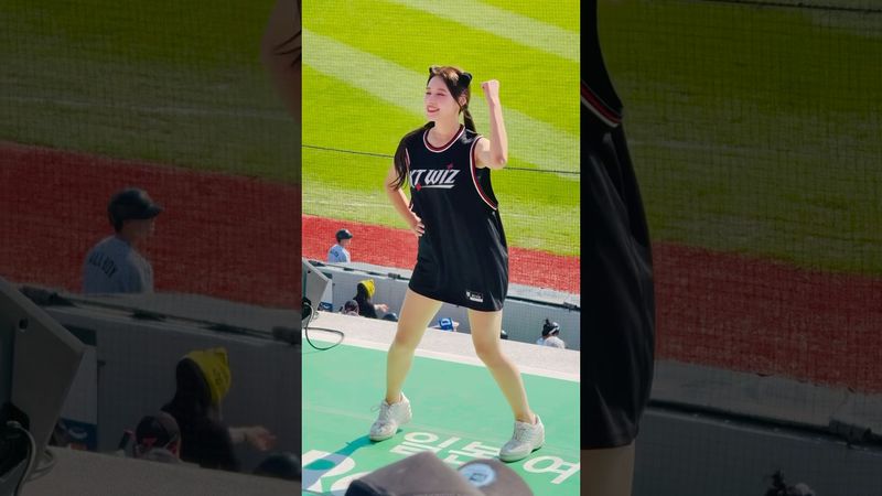 앞머리가 살아움직여 #이예빈 #이예빈치어리더#ktwiz #kt위즈 #kt위즈치어리더