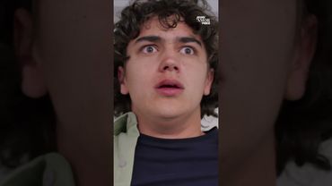 Adrián alucina a Tobías #JuegosdeAmoryPoder #Uninovelas