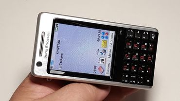 Sony Ericsson P1i. Капсула времени из 2007 года из Америки. Прошит на русский язык