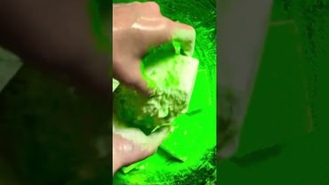 Heavy Green Pigment on Prosource Chalk