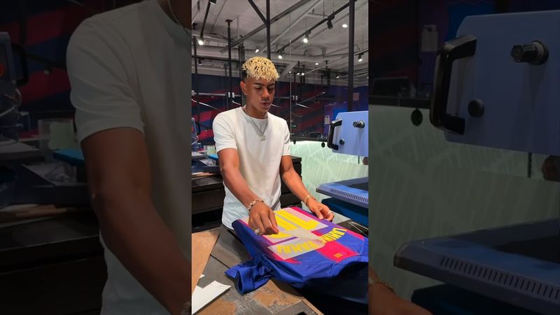 This number is his now 🔟💙❤️  #fcbarcelona #football #shorts #lamineyamal