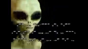 Инопланетяне и азбука морзе на фоне