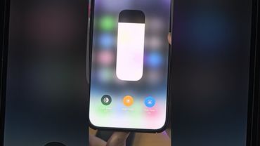 ANY iPhone How To Activate Blue Light Filter!