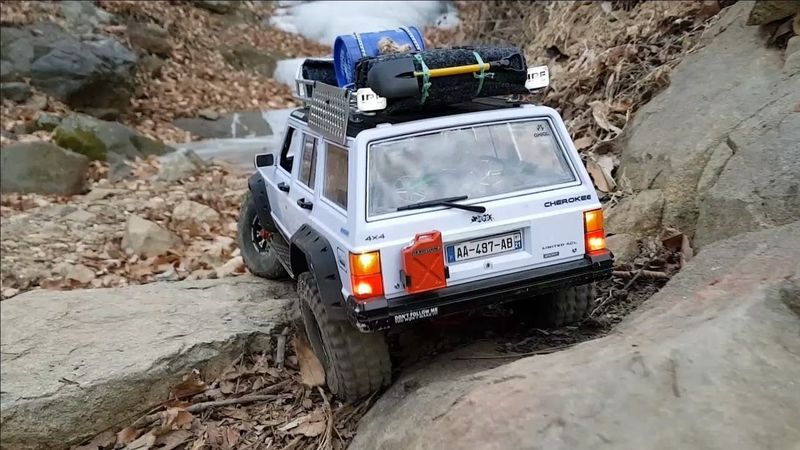 RC CAR TFL-T10 Full Metal Cherokee Ice Valley Rock Crawling 4
