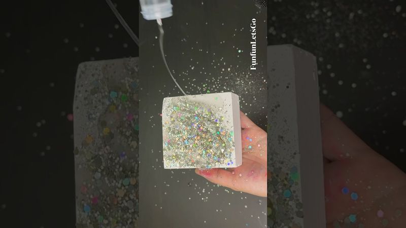 Using Jenny’s Choice + Glittering ✨ Baby Oil Crushing