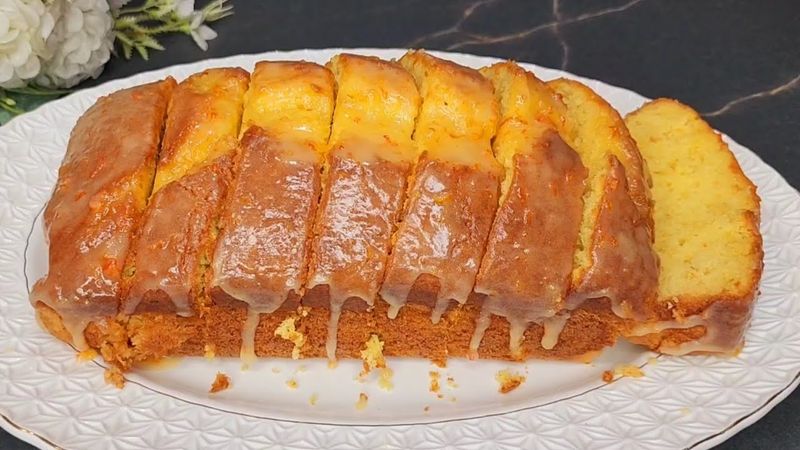 AND NO CAKE! THAT'S THE ORANGE CUPCAKE! IT REALLY DOESN'T TASTE BITTER! IT TURNS OUT VERY TASTY