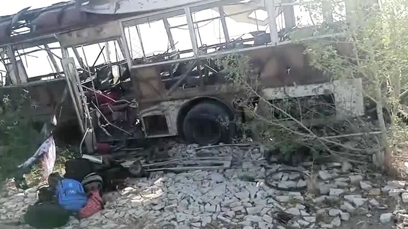 Пятеро погибших: смертник атаковал школьный автобус в Пакистане