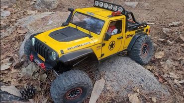 1/8 EMO -X mountain rock clawling