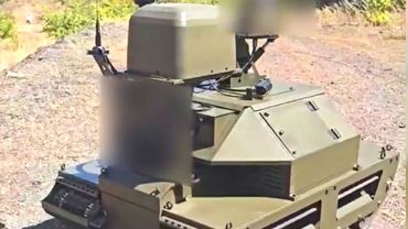 Robô "Courier" da Rússia. Desminagem com laser Ignis