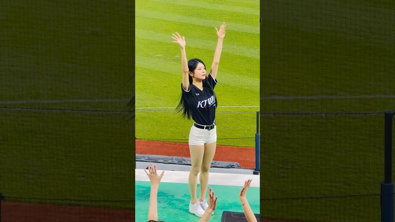 KT의 새로운 우타거포 안현민💪#신세희 #신세희치어리더#ktwiz#kt위즈 #kt위즈치어리더