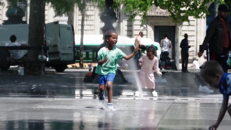 Аномальная жара надвигается на Париж