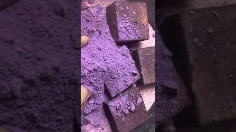 Purple Powdery Chalk