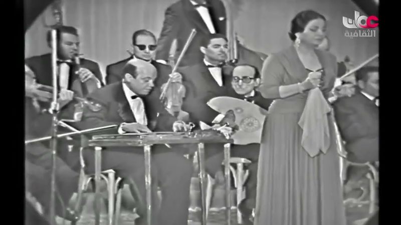 أم كلثوم - أقولك ايه عن الشوق - حفلة سينما قصر النيل 1964