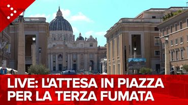 LIVE Conclave, l'attesa per la terza fumata. Fedeli riuniti in piazza: diretta video