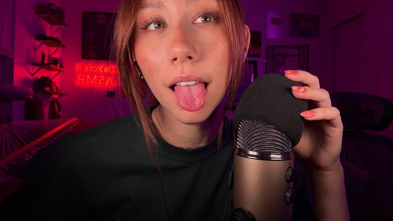ASMR | Fast and Aggressive Mouth Sounds and Mic Triggers