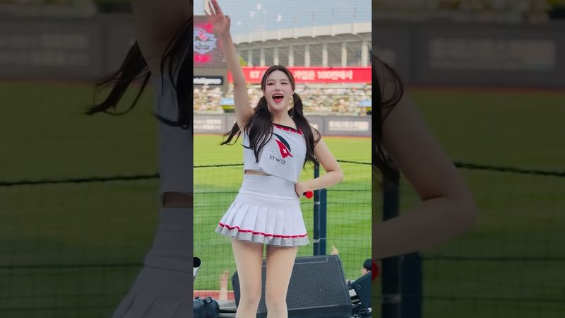 권동진 응원가 때 유독 예쁜 예삐 #이예빈 #이예빈치어리더#ktwiz #kt위즈 #kt위즈치어리더