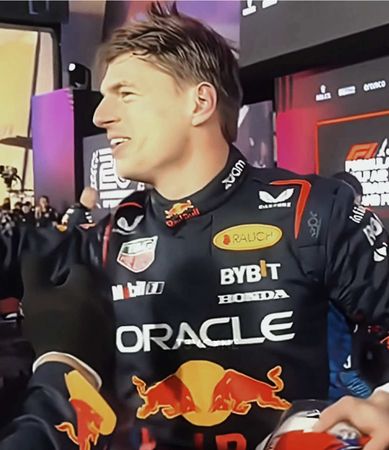 #MV33  This song has been all ober my fyp so I had to make an edit wi...